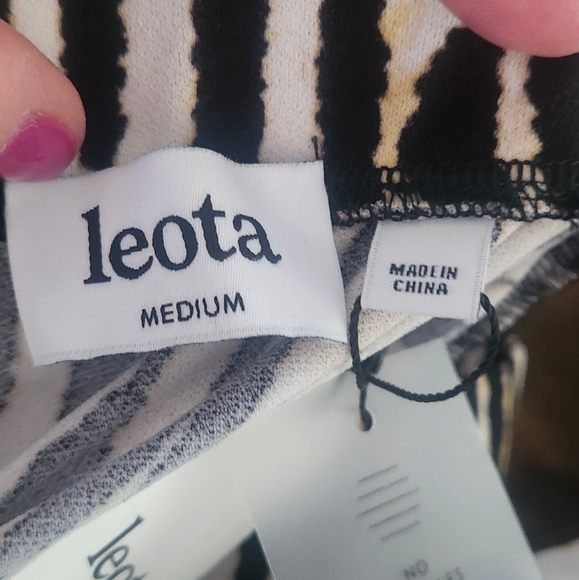 Leota Black, White & Yellow Ruched Wrap Midi Skirt -Kathy Skirt in Inky sz M - Picture 2 of 4